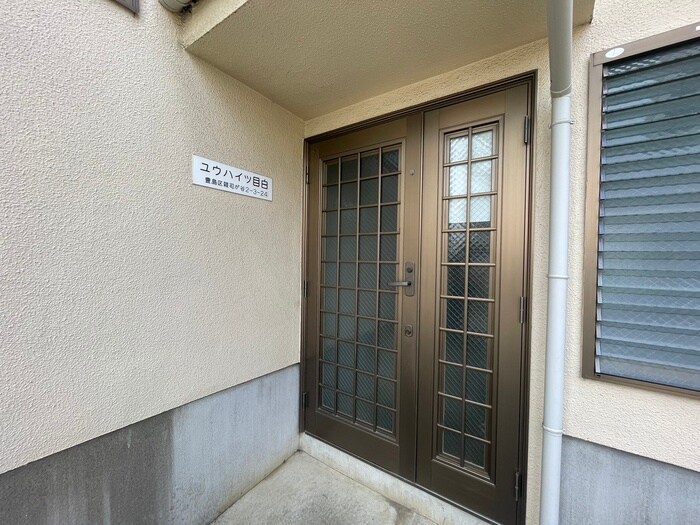 物件外観写真2　(エントランス部分)