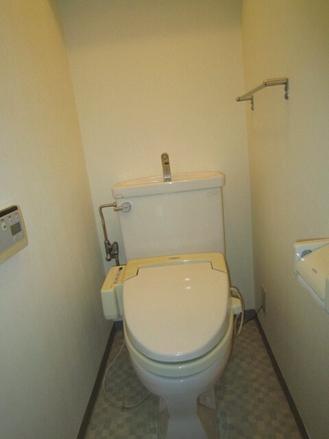 物件内観写真12　(トイレ)