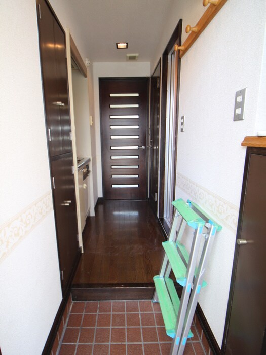 物件内観写真15　(玄関)