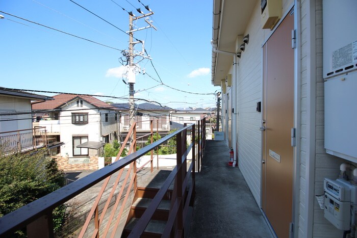 物件外観写真6　(エントランス部分)