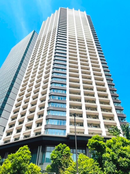 ﾌﾞﾘﾘｱﾀﾜｰｽﾞ目黒ﾉｰｽﾚｼﾞﾃﾞﾝｽ(1904)外観写真