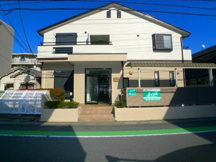 コーラル信栄の外観写真