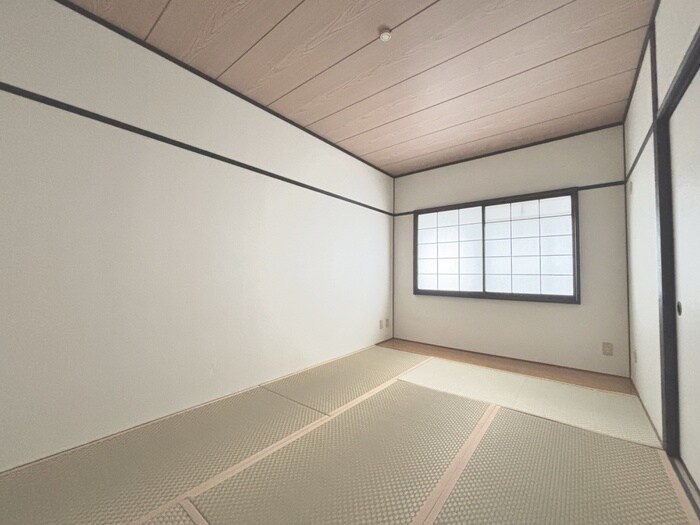 物件内観写真10　(居室)