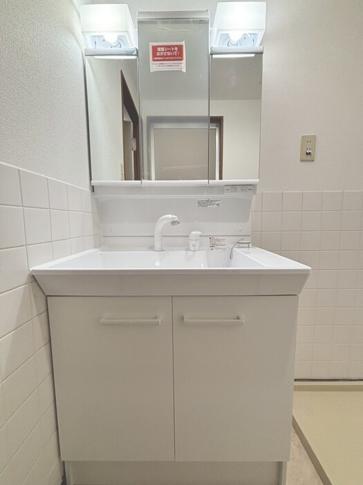 物件内観写真13　(洗面)