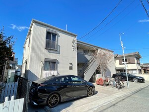 フロ－ラ北寺尾Ⅱ外観写真