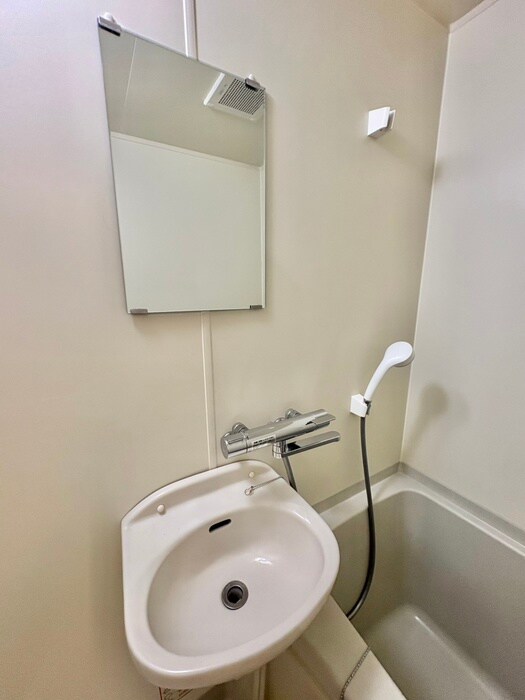 物件内観写真11　(洗面)