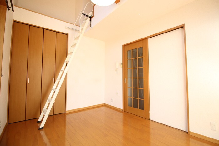 物件内観写真10　(居室)