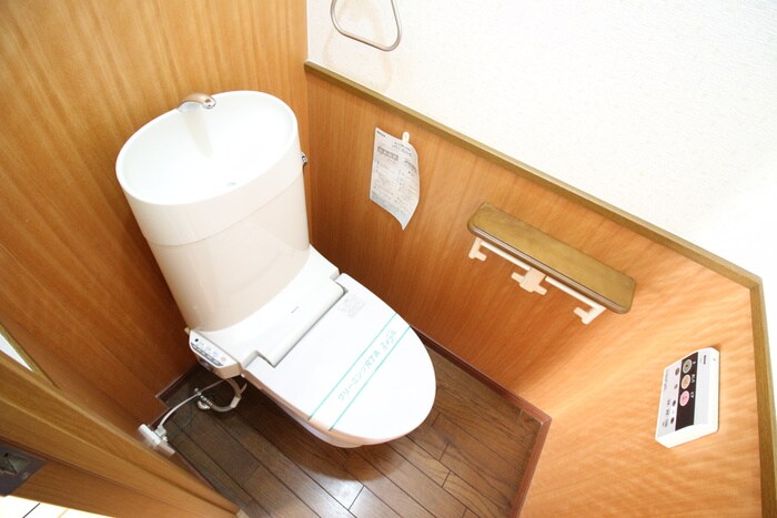 物件内観写真13　(トイレ)