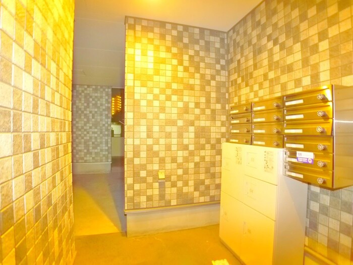 物件外観写真6　(建物設備)