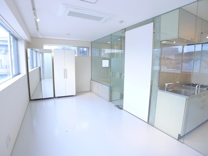 物件内観写真4　(居室)