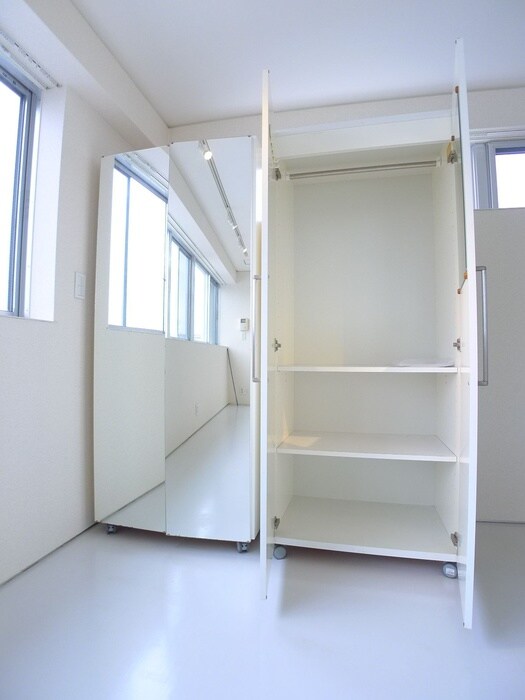 物件内観写真8　(収納)