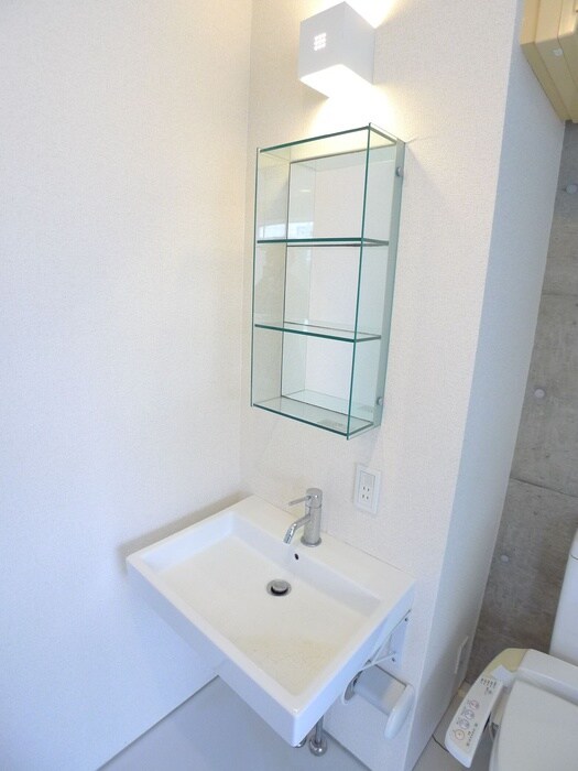 物件内観写真9　(洗面)