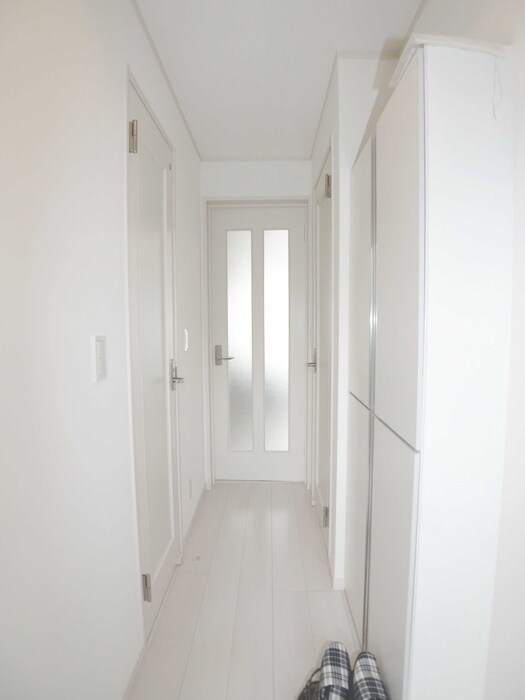 物件内観写真16　(玄関)