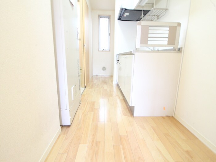 物件内観写真15　(廊下)