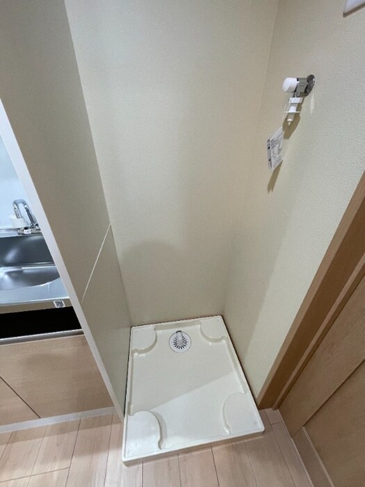 物件内観写真16　(洗濯機置場)