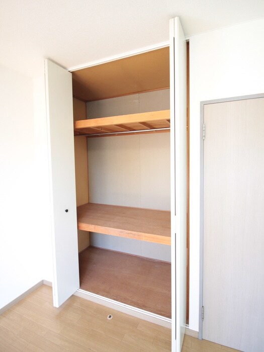 物件内観写真14　(収納)