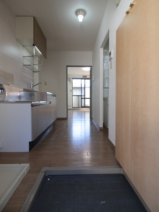 物件内観写真15　(玄関)