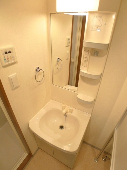 物件内観写真11　(洗面)