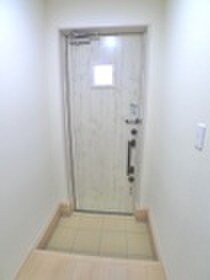 物件内観写真19　(玄関)