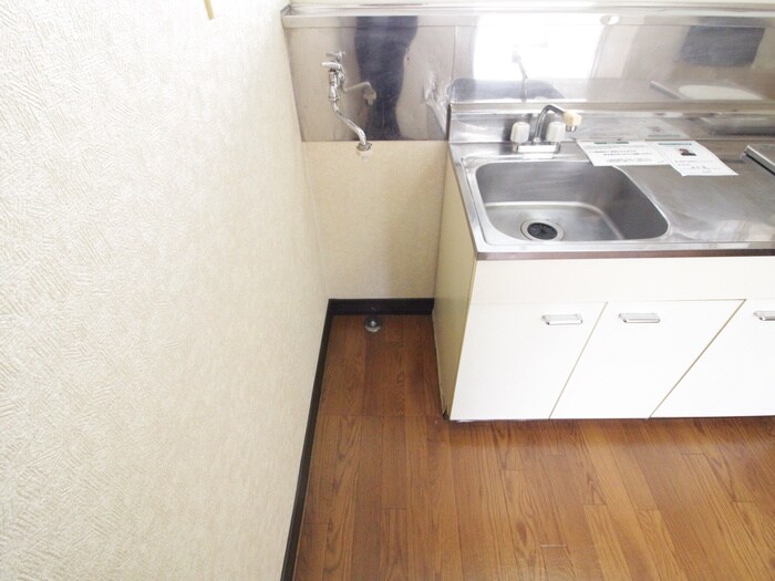 物件内観写真13　(洗濯機置場)