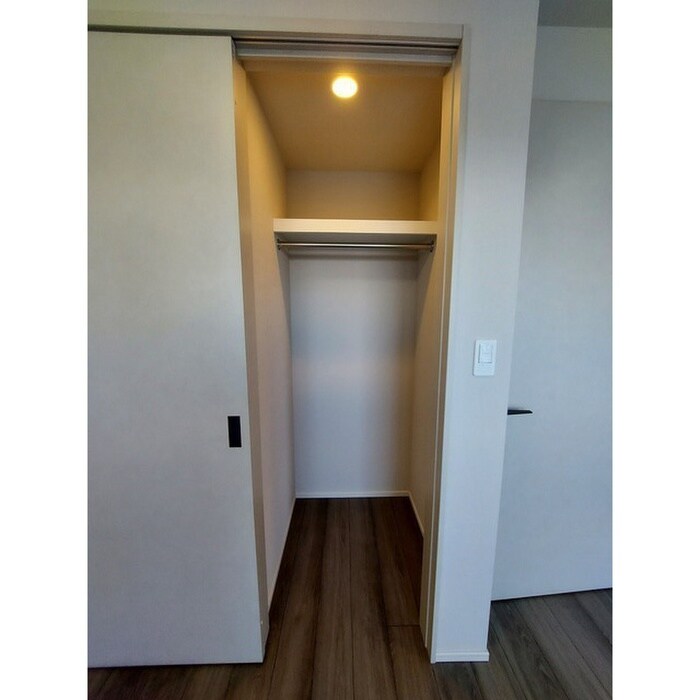 物件内観写真10　(収納)