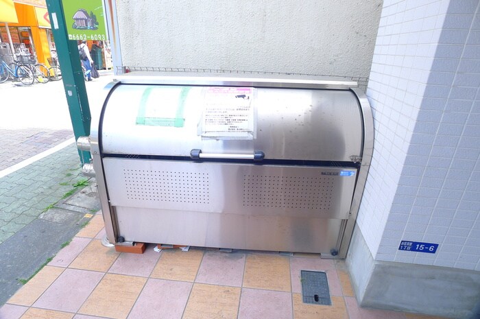 物件外観写真6　(建物設備)