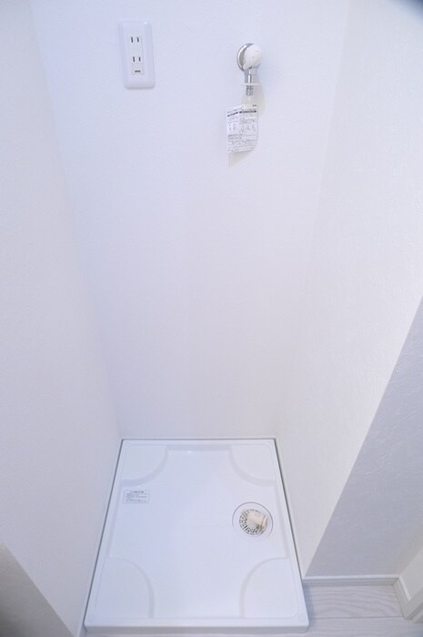 物件内観写真13　(洗濯機置場)