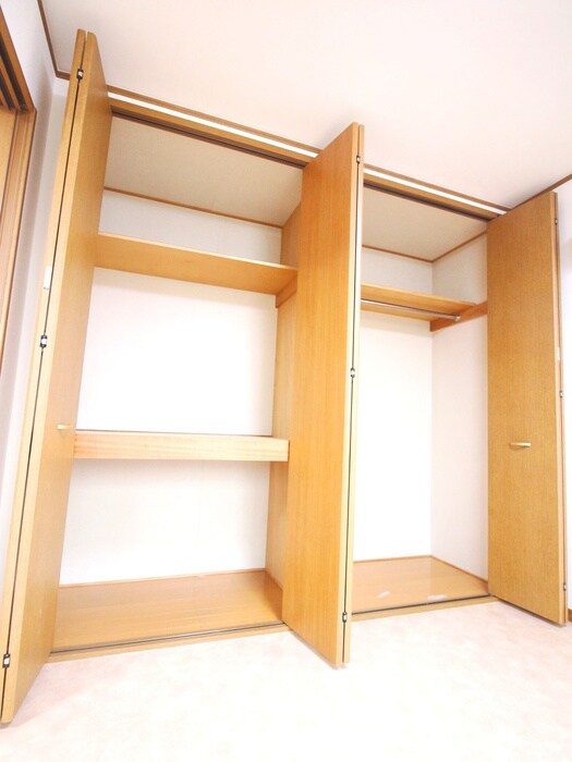 物件内観写真10　(収納)