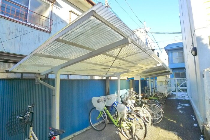 物件外観写真6　(駐輪場)