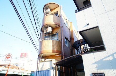 カイビル外観写真