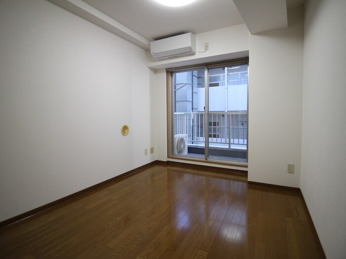 物件内観写真4　(居室)