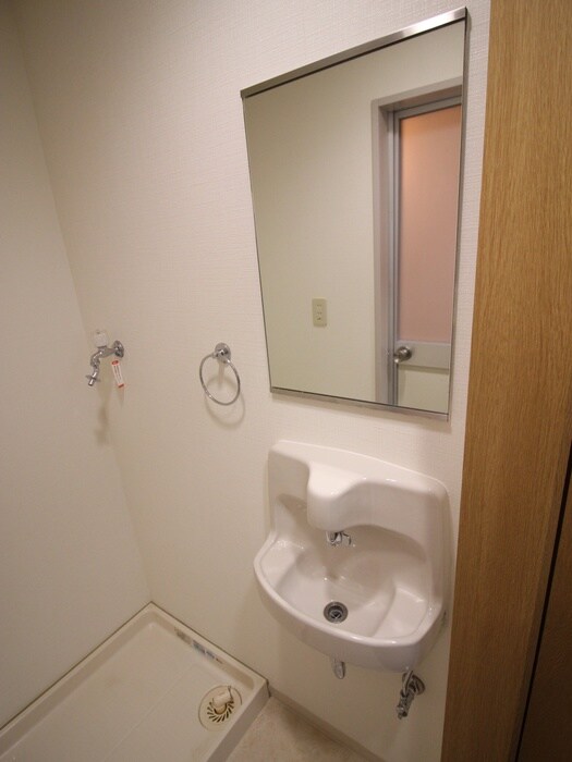 物件内観写真7　(洗面)