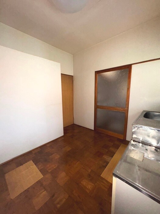 物件内観写真3　(居室)