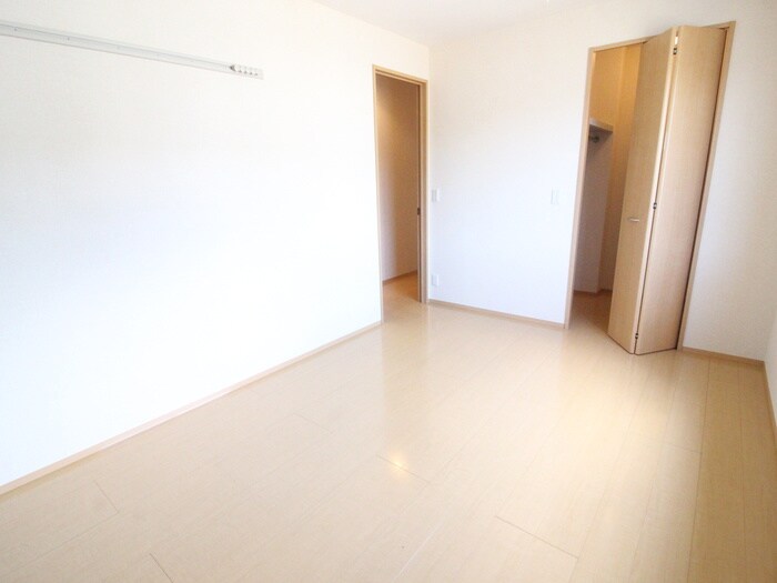 物件内観写真11　(居室)