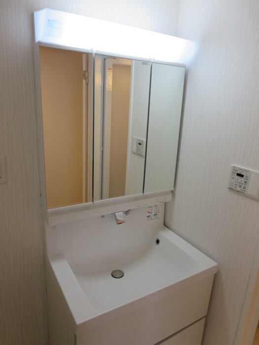 物件内観写真11　(洗面)