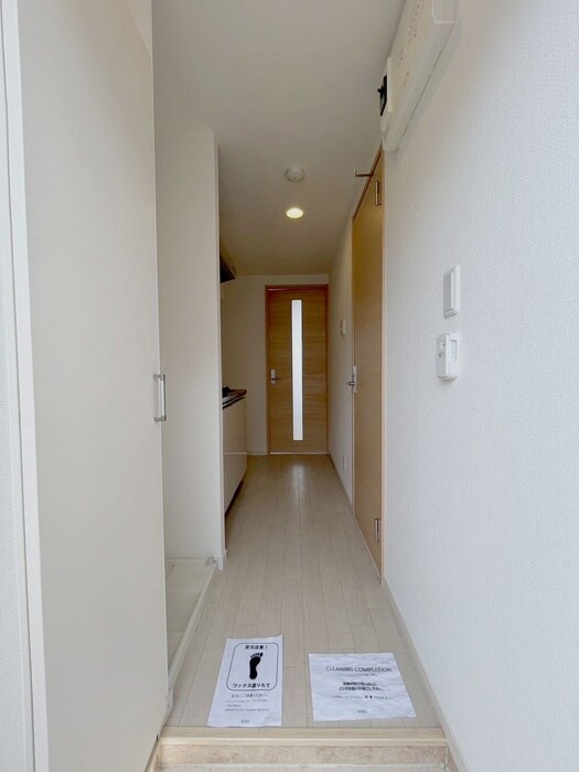 物件内観写真17　(廊下)