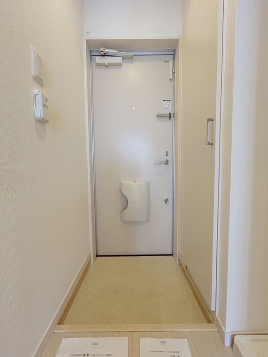 物件内観写真18　(玄関)
