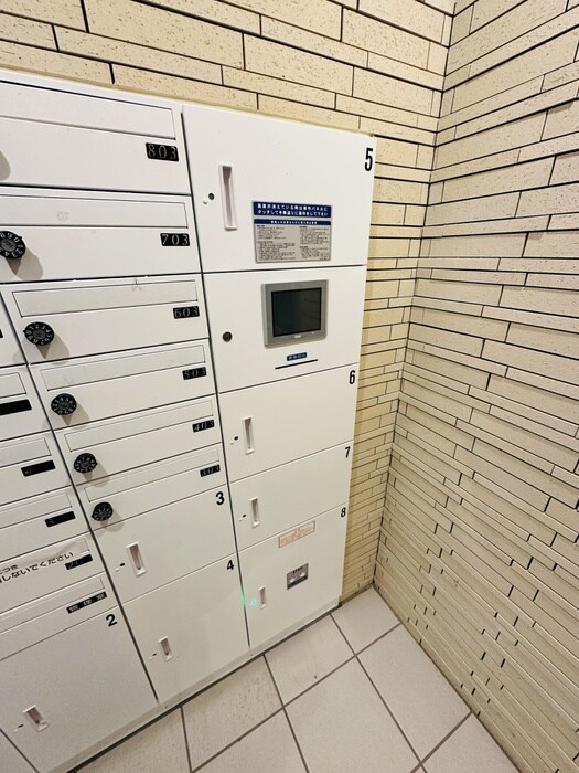 物件外観写真4　(建物設備)