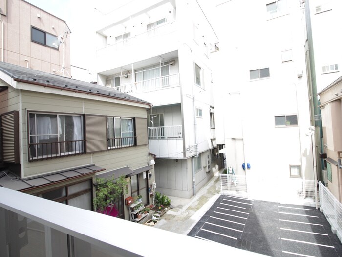 物件内観写真15　(室内からの展望)