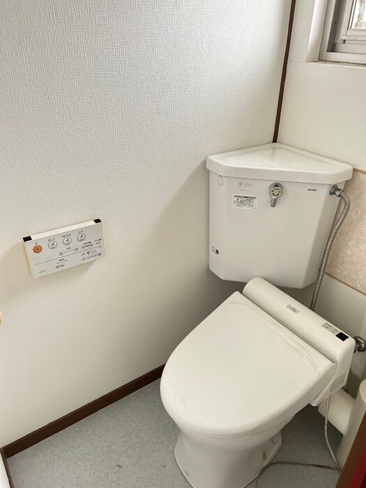 物件内観写真14　(トイレ)