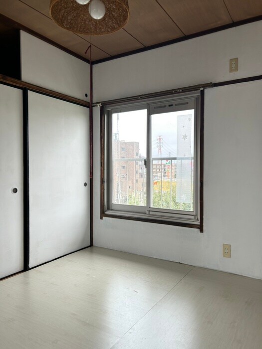 物件内観写真18　(居室)