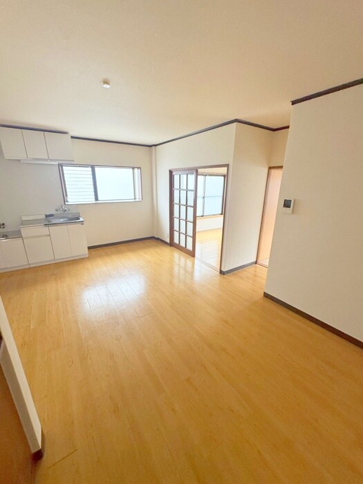 物件内観写真8　(居室)