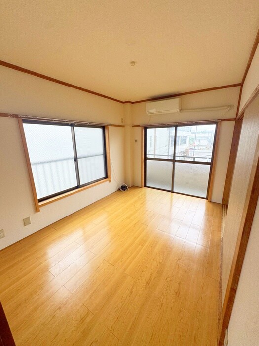 物件内観写真10　(居室)