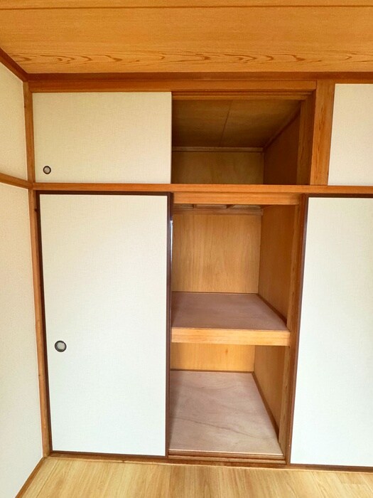 物件内観写真12　(収納)
