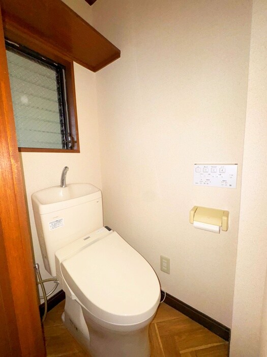 物件内観写真15　(トイレ)