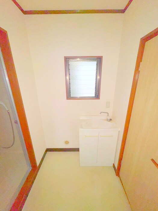 物件内観写真16　(洗面)