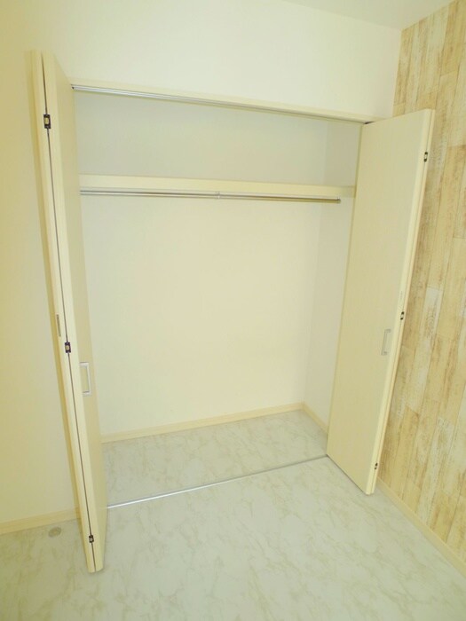 物件内観写真12　(収納)