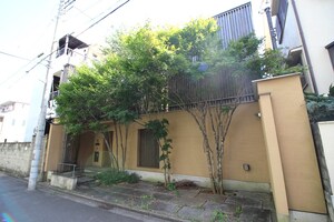 元町2丁目中庭付戸建外観写真