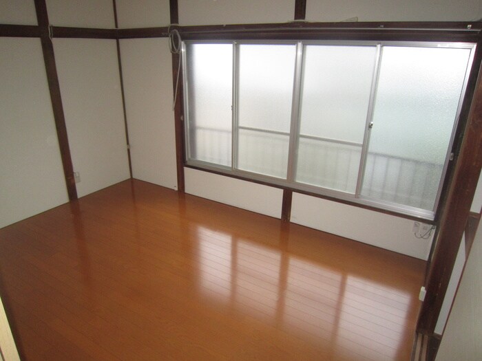 物件内観写真4　(居室)