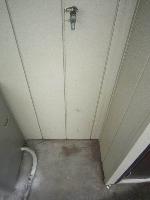 物件内観写真13　(洗濯機置場)